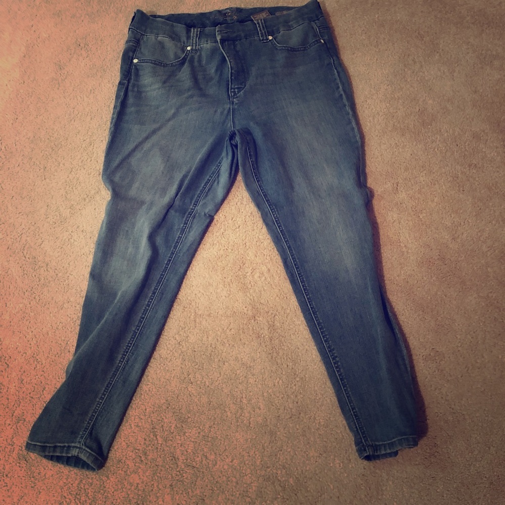 Skinny jeans